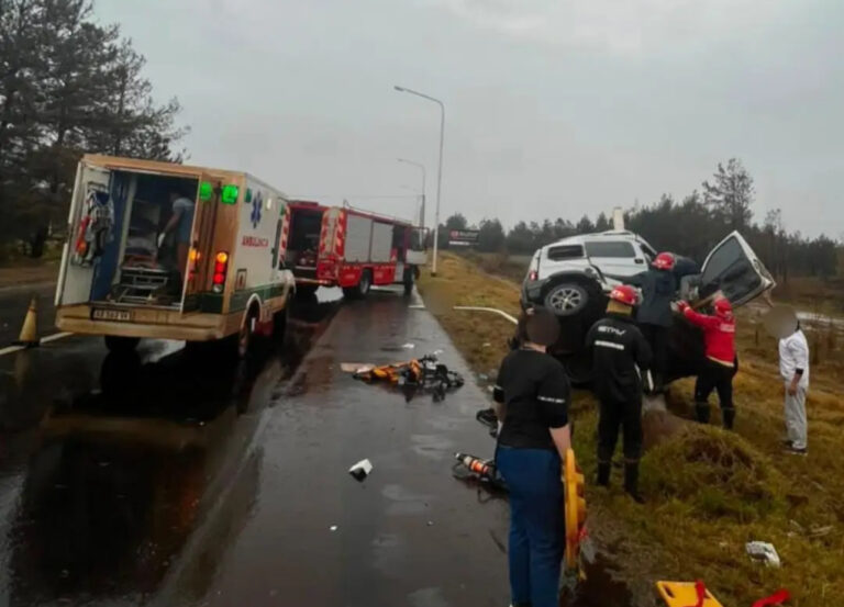 Un muerto y dos heridos tras un despiste sobre la Ruta 12 en Candelaria