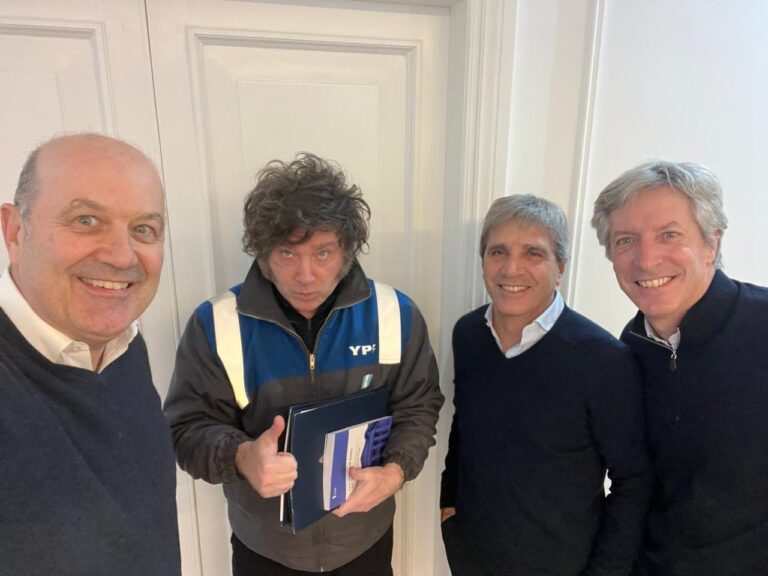 El Gobierno prepara un proyecto de shutdown para la administración pública
