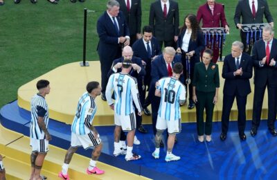 Cuti Romero pasó de largo ante Donald Trump y el gesto se volvió viral
