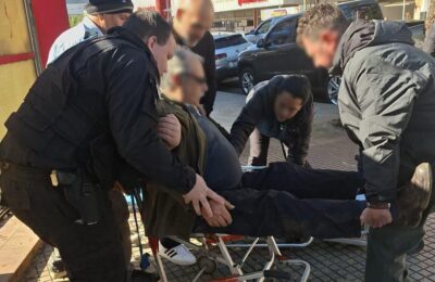 Un adulto mayor fue asistido tras caer en pleno centro de Posadas