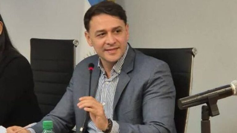 Alem tendrá su bandera oficial: el Concejo Deliberante aprobó la creación de un concurso abierto