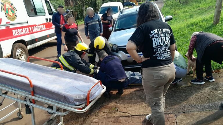 Un hombre fue atropellado por su propio auto al no colocar el freno de mano en Oberá