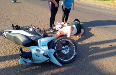 Choque entre un auto y una moto en Posadas dejó tres heridos, entre ellos una nena de 4 años