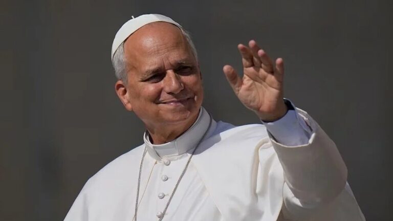 El papa León XIV visitará la Argentina en noviembre