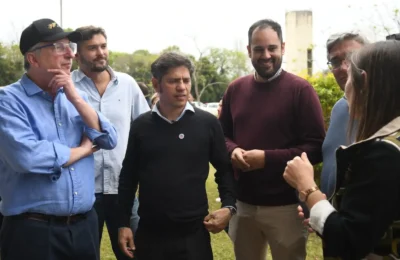 Kicillof recorrió la Escuela de Innovación y Biofábrica junto a Passalacqua en Misiones