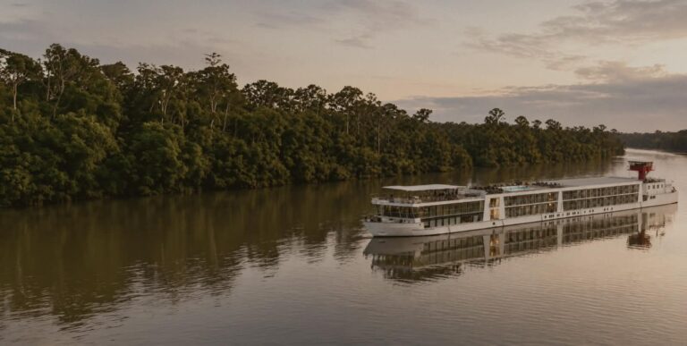Un barco cinco estrellas llegará a Misiones en 2027 para recorrer el Paraná entre Iguazú y Posadas