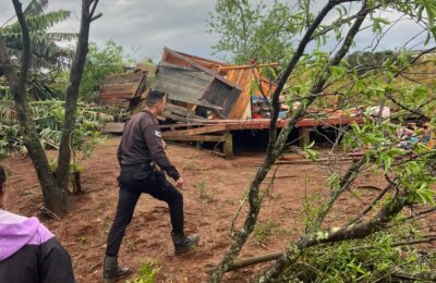 Un agricultor murió y al menos cinco viviendas sufrieron voladuras de techos durante un fuerte temporal