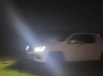 Filmaron peligrosas maniobras con una camioneta cerca del Parque de las Naciones e investigan al conductor