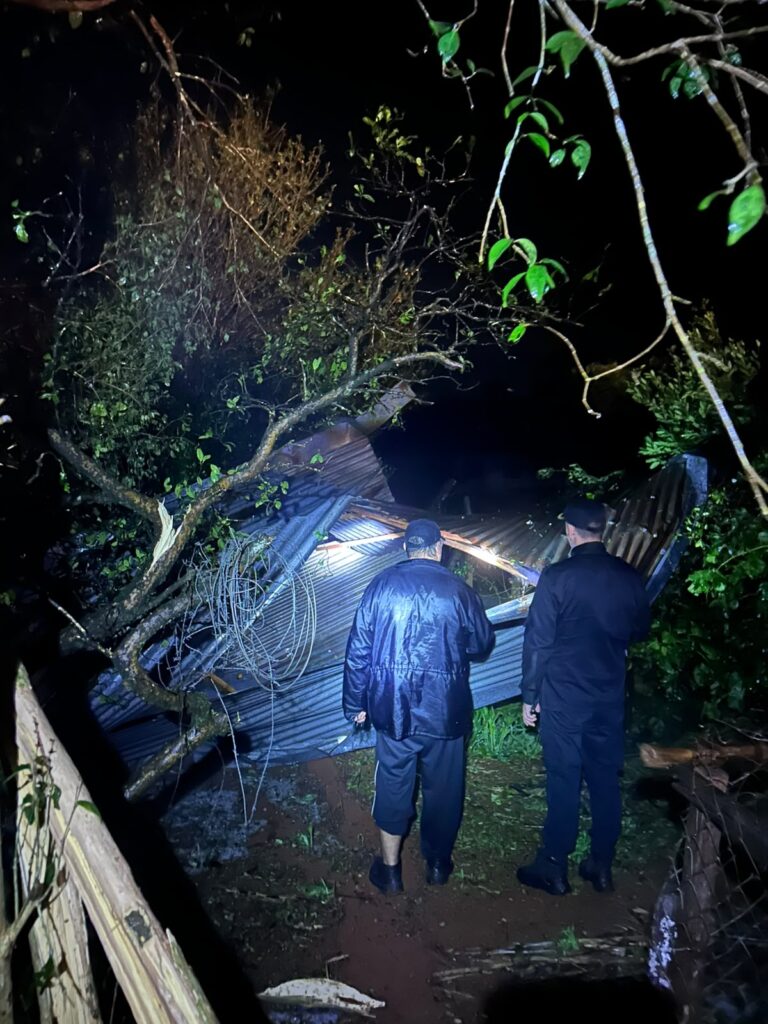 Temporal en Misiones: 40 viviendas dañadas, una familia evacuada y tres puentes permanecen cortados