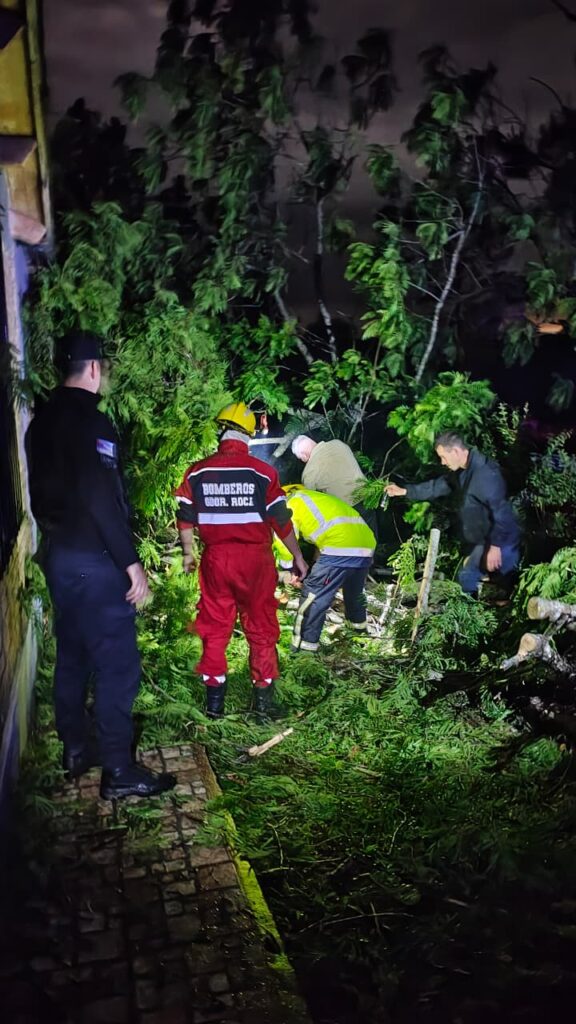 Temporal en Misiones: 40 viviendas dañadas, una familia evacuada y tres puentes permanecen cortados