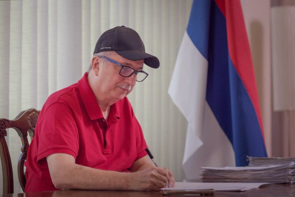 Estatales y jubilados de Misiones recibirán un aumento en dos tramos