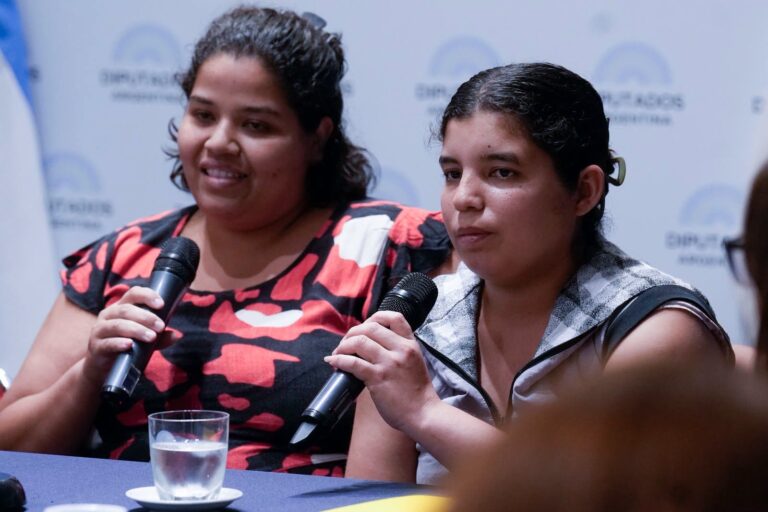 Presentaron en Buenos Aires un libro sobre el aporte de las mujeres rurales de Misiones